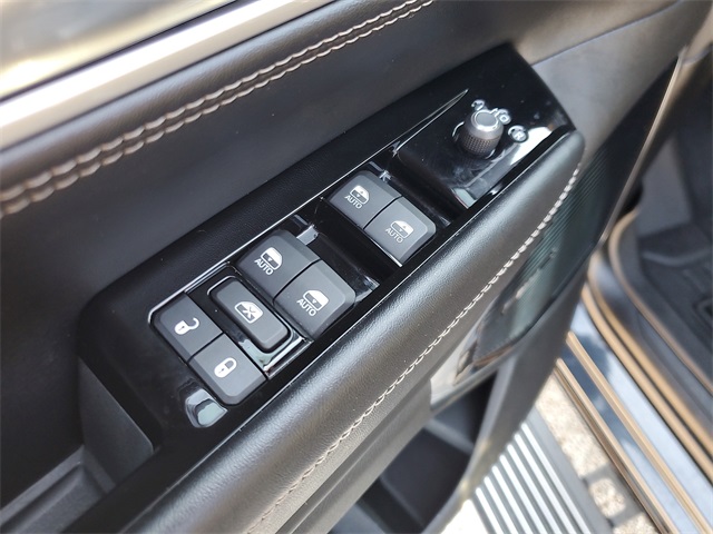 2023 Jeep Wagoneer Series III photo 21
