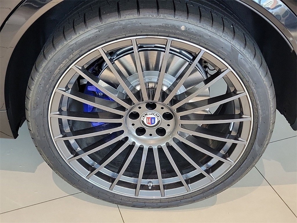 New 2025 Black Sapphire Metallic BMW ALPINA XB7 image 5