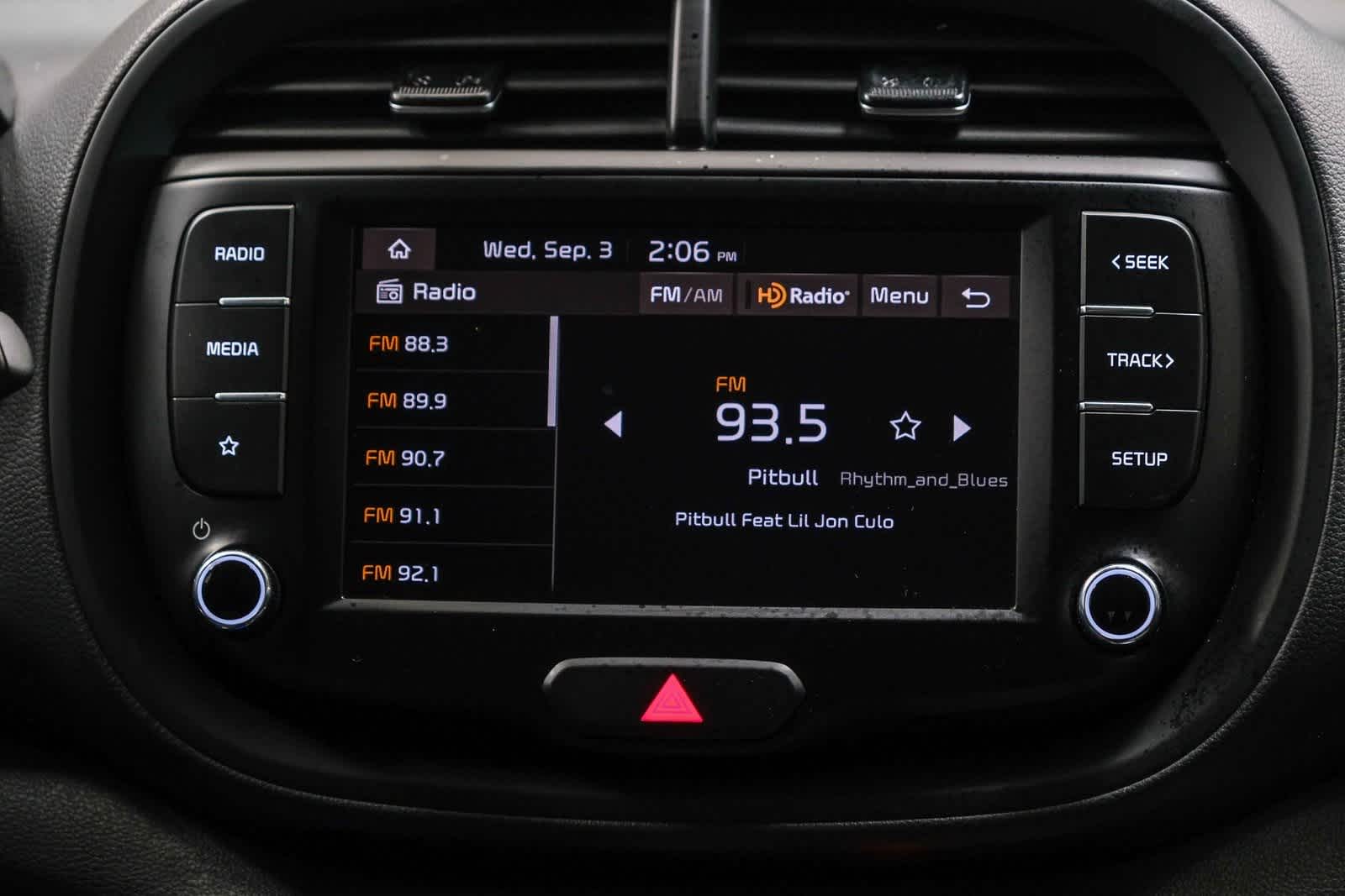2023 Kia Soul LX photo 13
