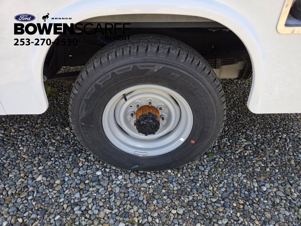 2025 Ford E-350 Base photo 9