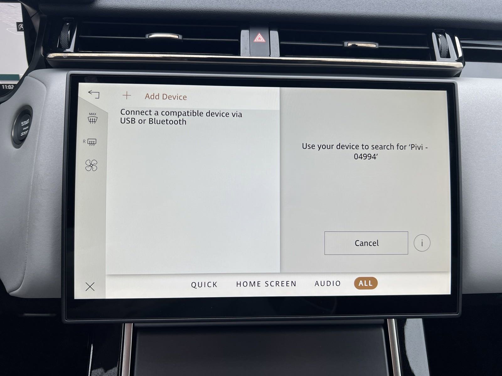 2025 Land Rover Range Rover Velar SE photo 15