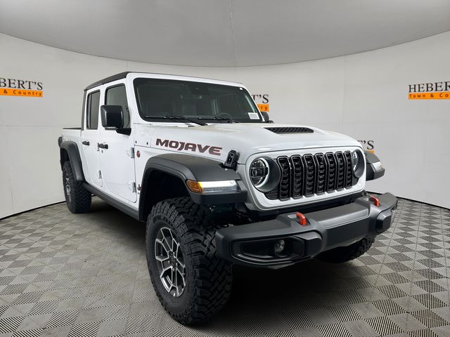 2025 Jeep Gladiator Mojave photo 3