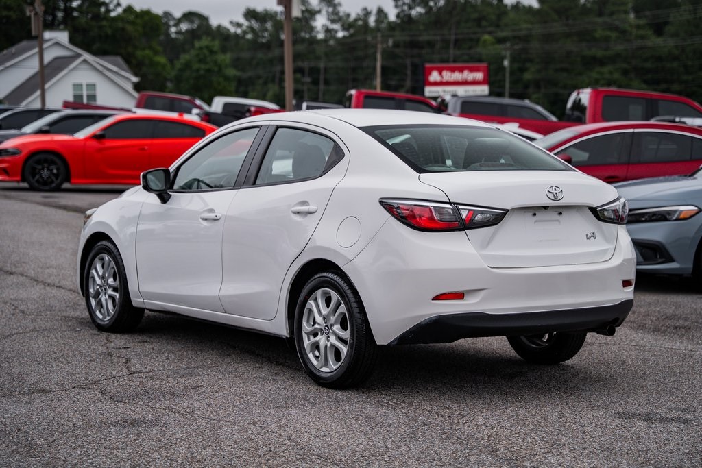 2018 Toyota Yaris iA Base photo 4