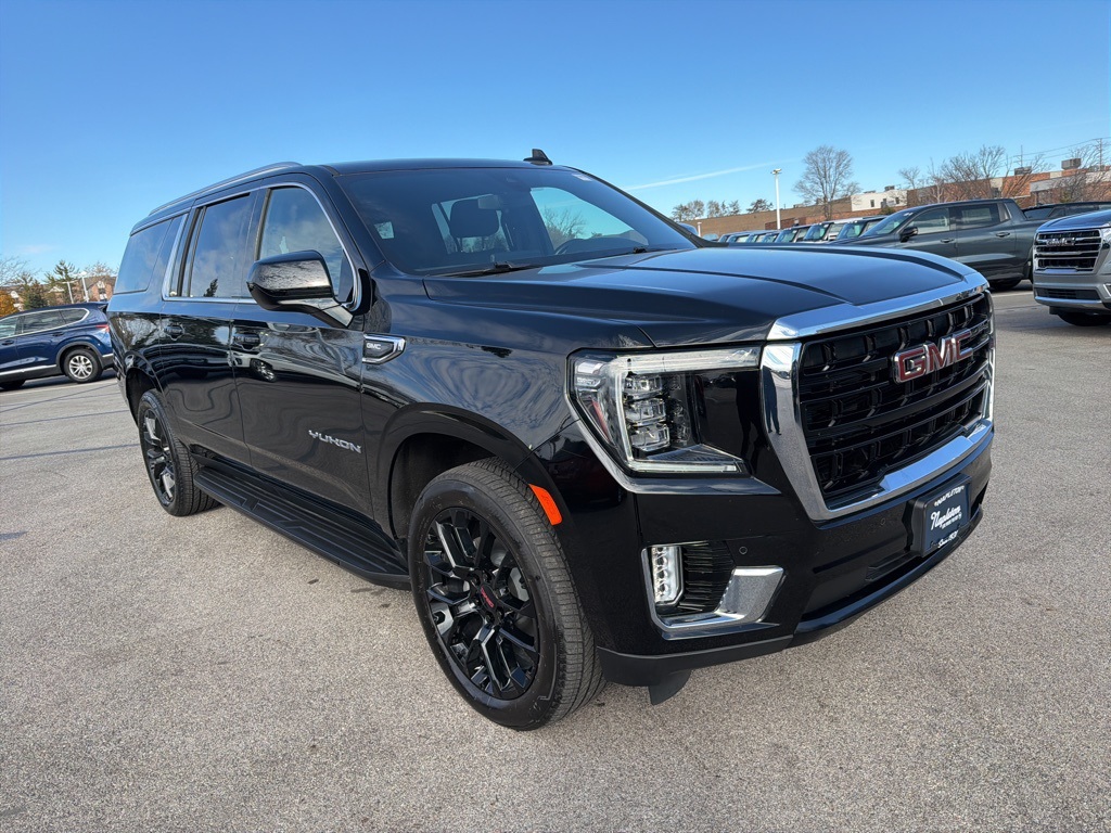 2022 Gmc Yukon XL SLE photo 2