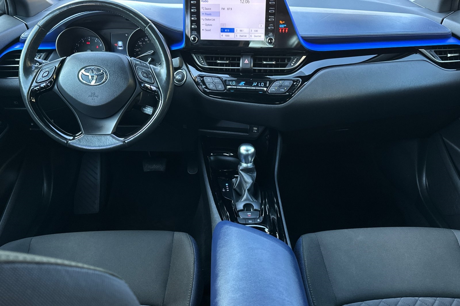 2022 Toyota C-HR Nightshade Edition photo 12