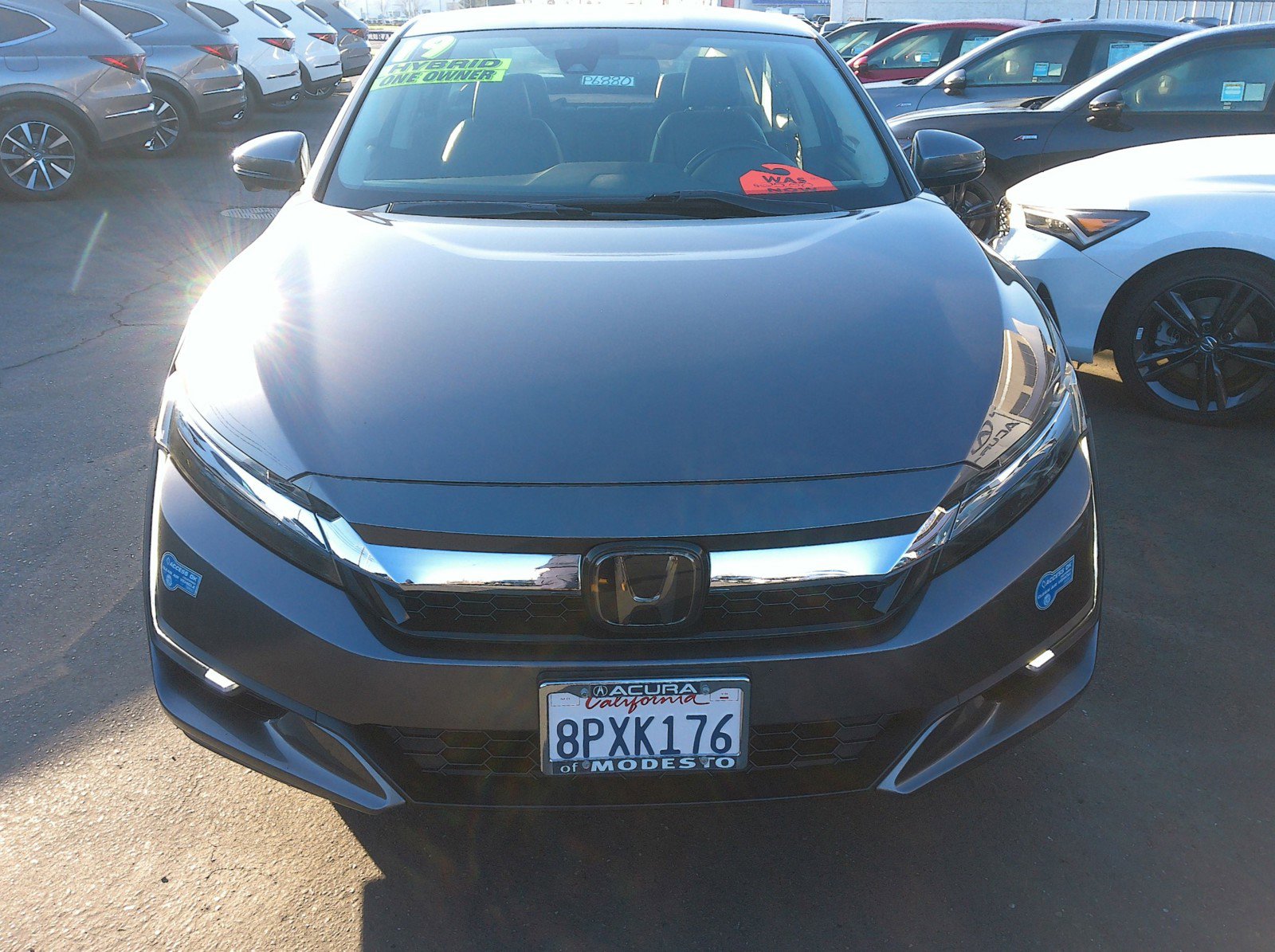 2019 Honda Clarity Plug-In Hybrid Touring photo 2