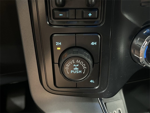 2025 Ford F-150 XLT photo 32