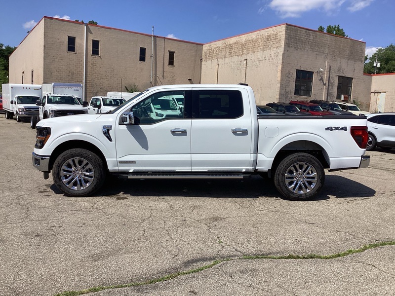 2025 Ford F-150 XLT photo 4