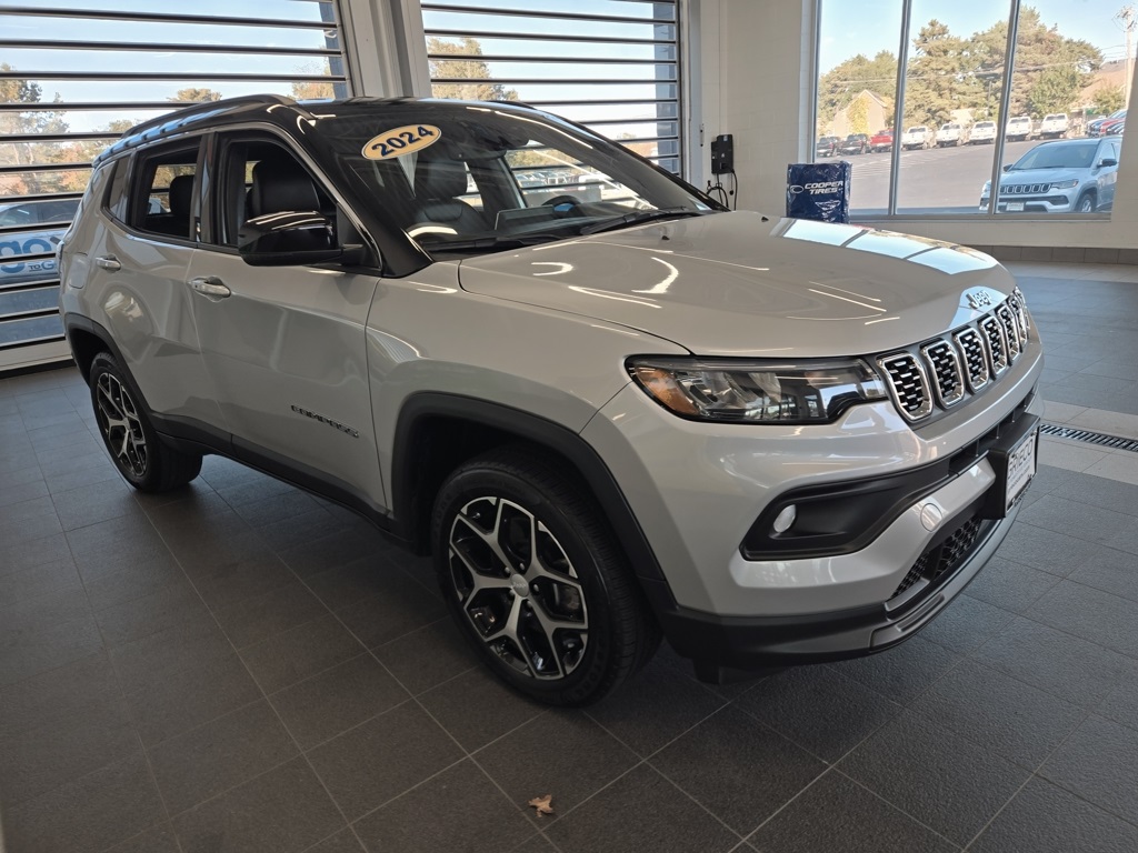2024 Jeep Compass Limited photo 2