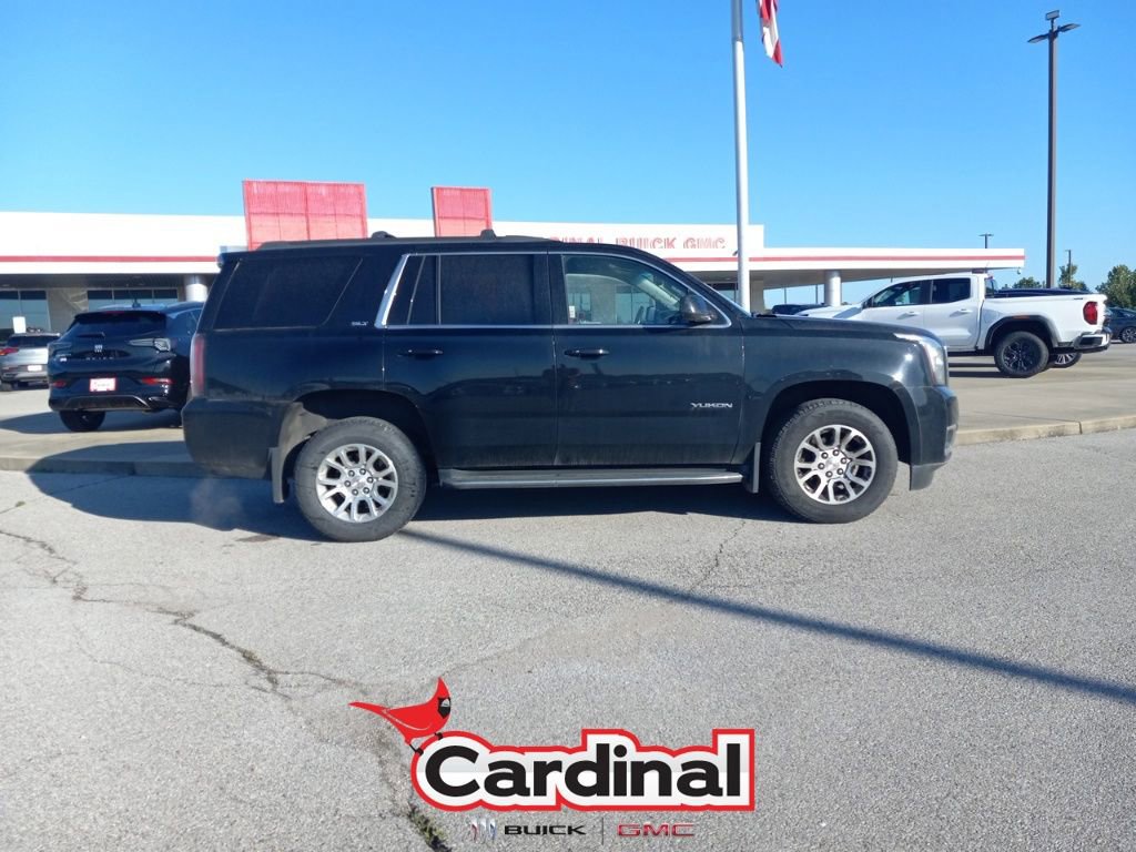 2017 Gmc Yukon SLT photo 3