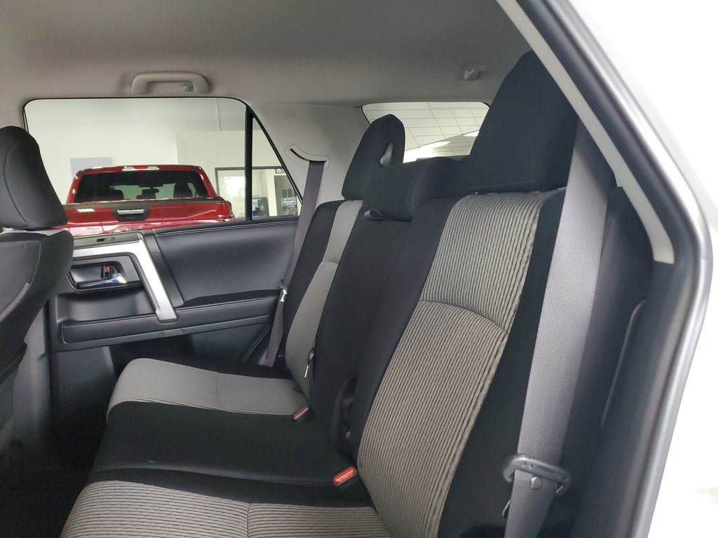 2024 Toyota 4Runner SR5 photo 9