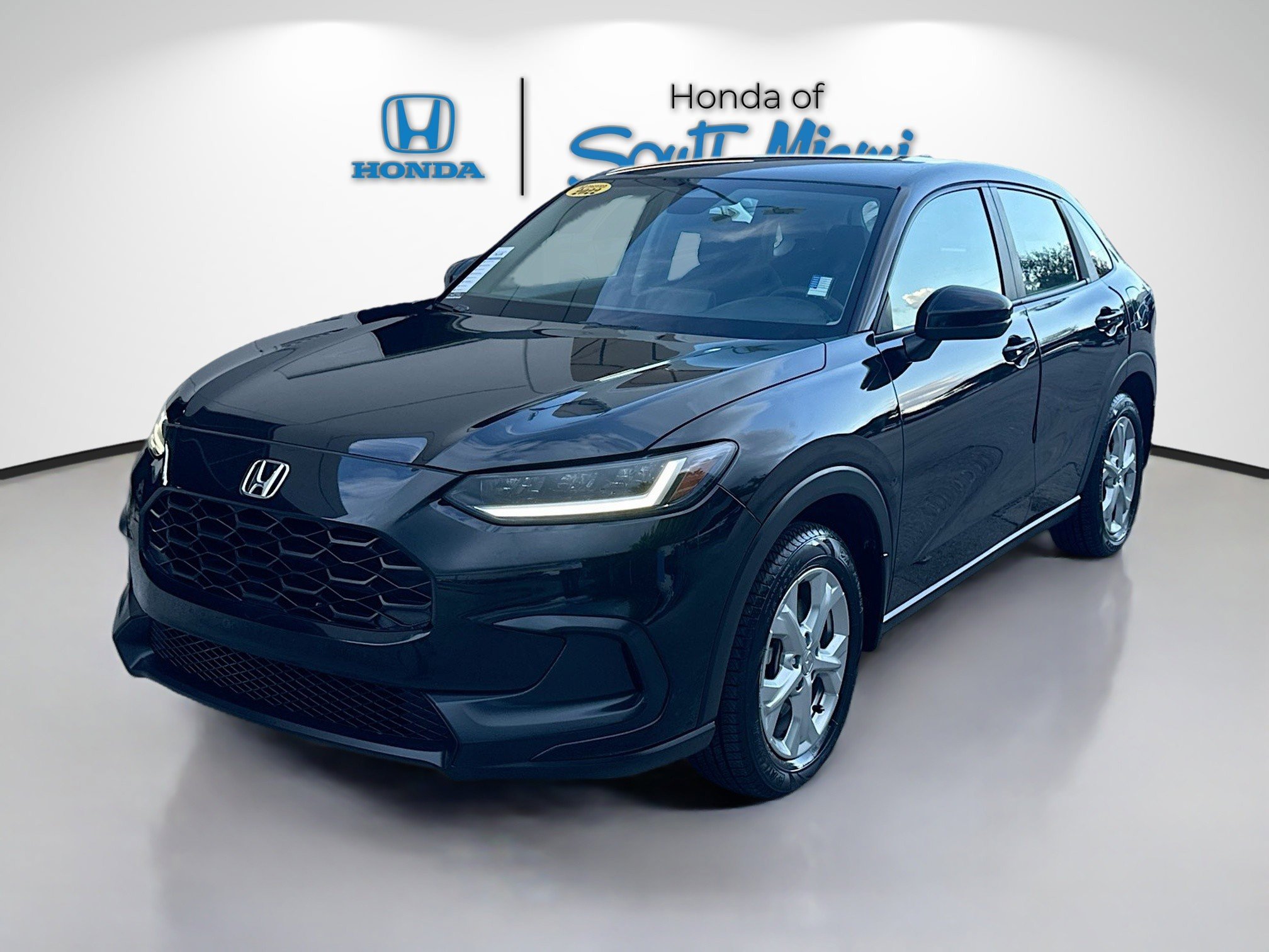 2023 Honda HR-V LX photo 3