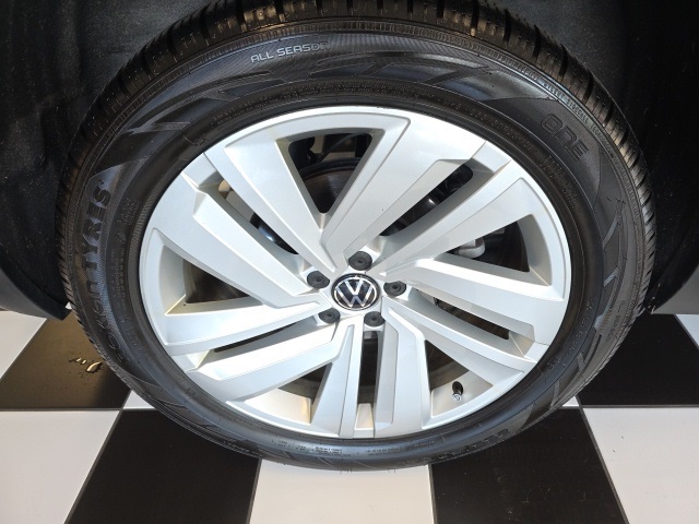 2022 Volkswagen Atlas Cross Sport V6 SE Technology photo 32