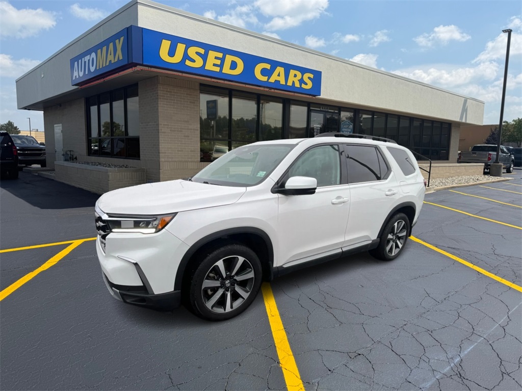2025 Honda Pilot Touring's photo
