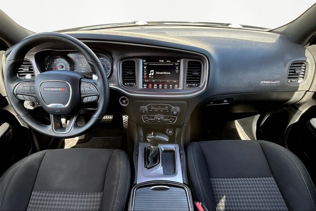 2019 Dodge Charger R/T photo 13