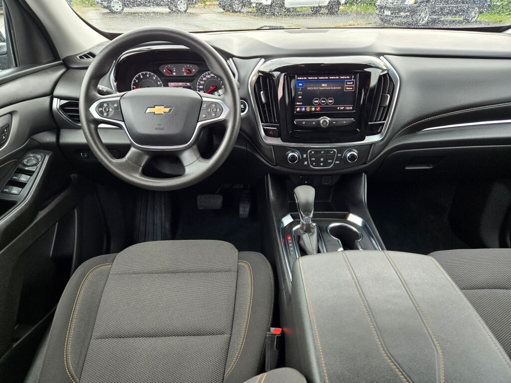 2021 Chevrolet Traverse LS photo 14