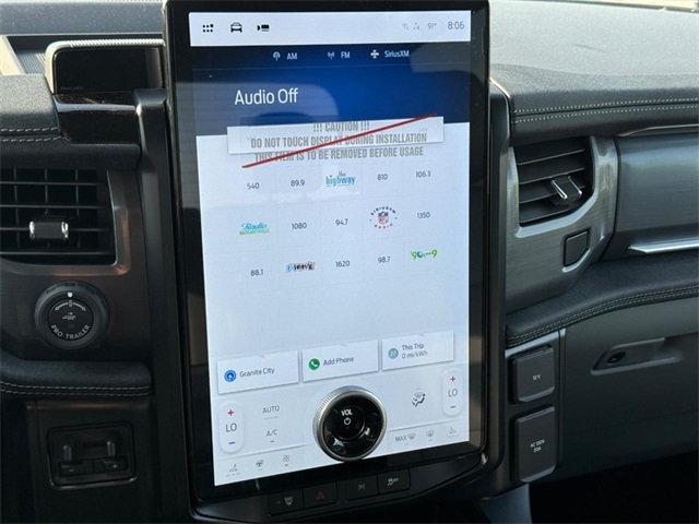 2025 Ford F-150 Lightning photo 13