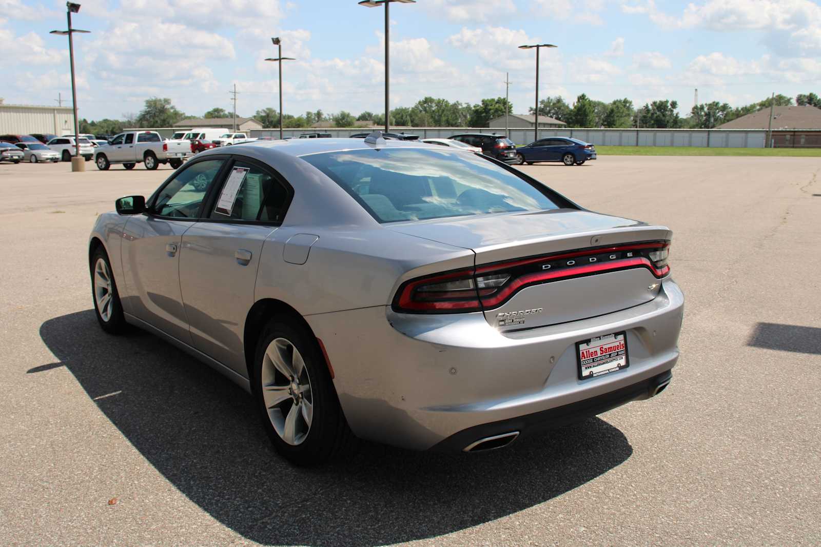 2018 Dodge Charger SXT Plus photo 5