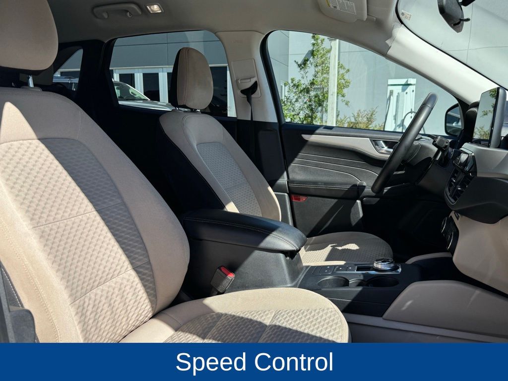 2021 Ford Escape SE photo 21