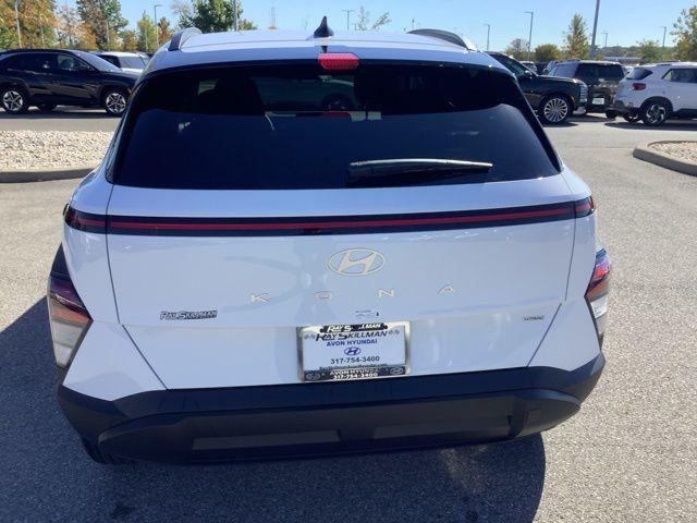 2026 Hyundai Kona SEL photo 4