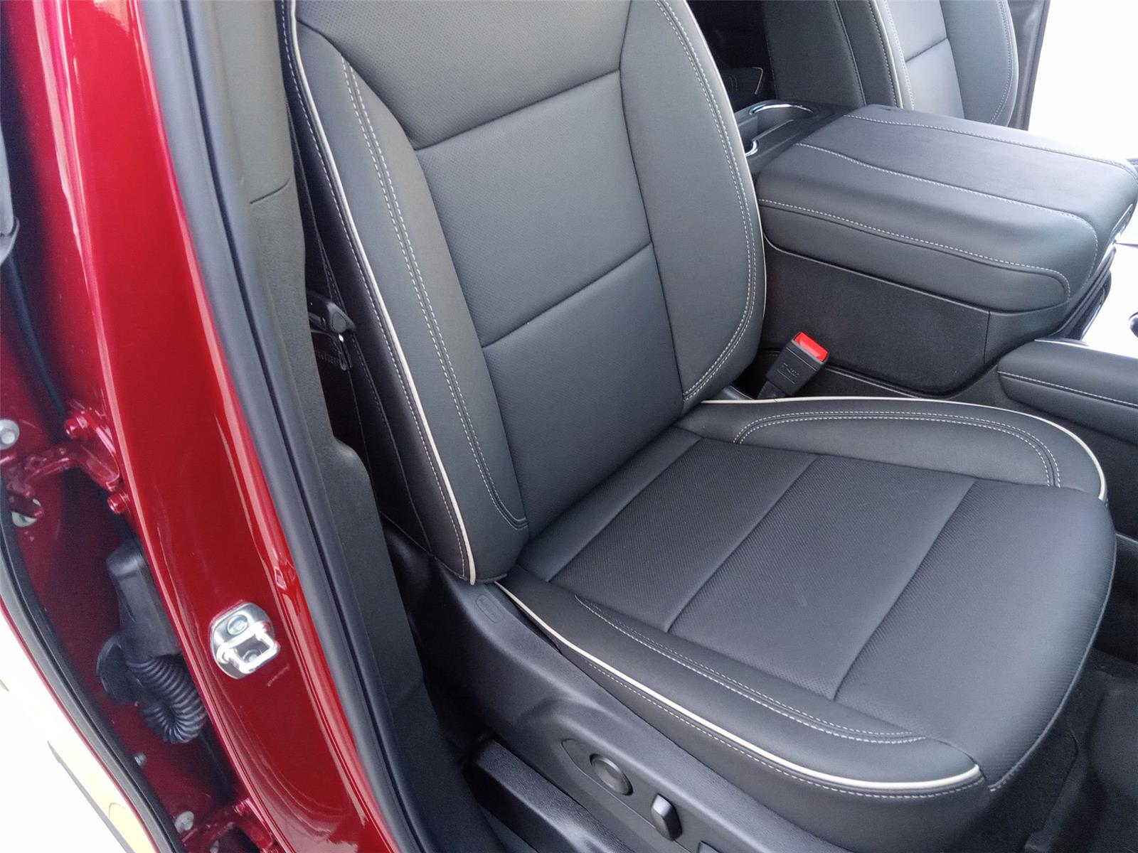 2026 Chevrolet Tahoe Premier photo 11