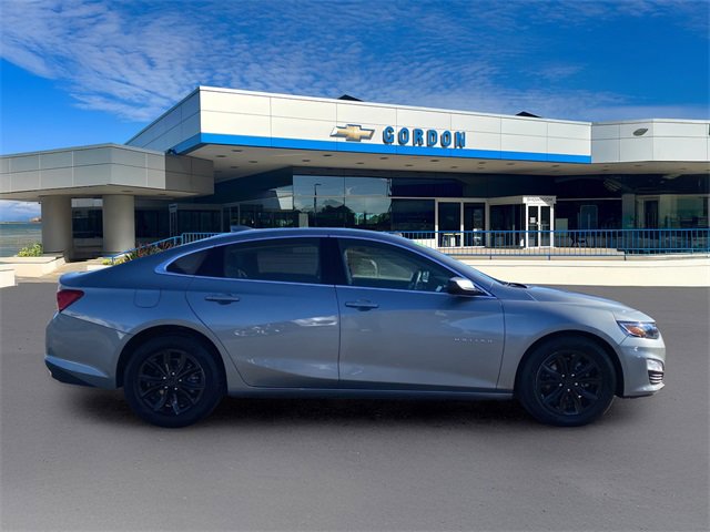 2024 Chevrolet Malibu 1LT photo 3