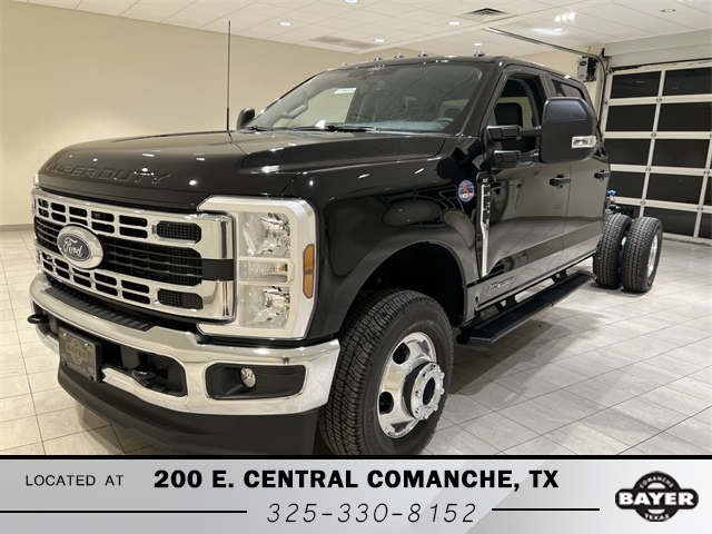 2026 Ford F-350 Super Duty Chassis Cab XLT's photo