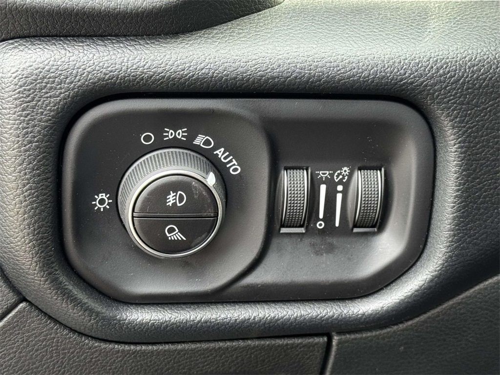 2026 Ram 1500 Laramie photo 27