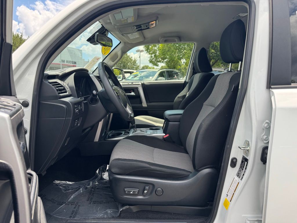 2024 Toyota 4Runner SR5 photo 20