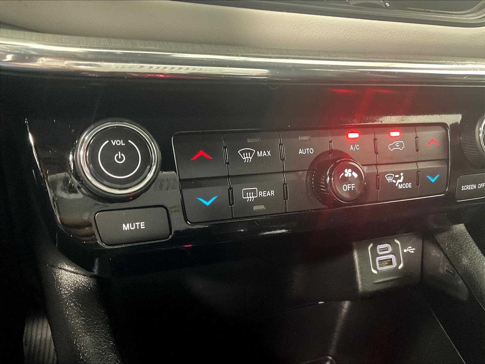 2022 Jeep Compass Limited photo 22