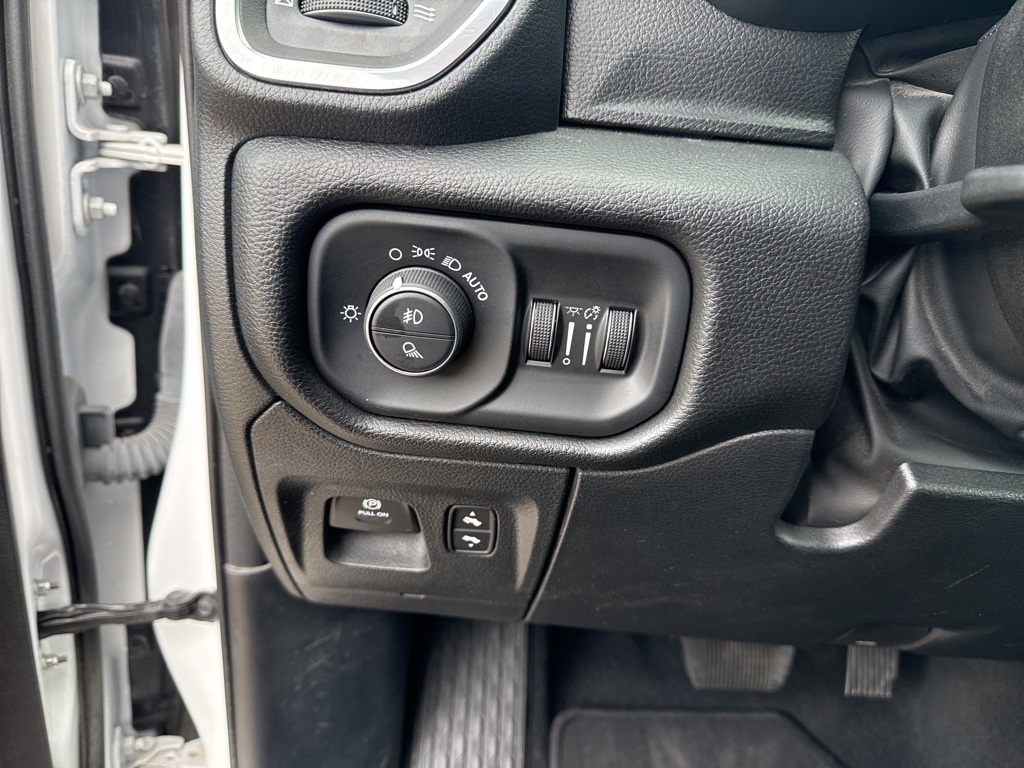 2025 Ram 1500 Laramie photo 7