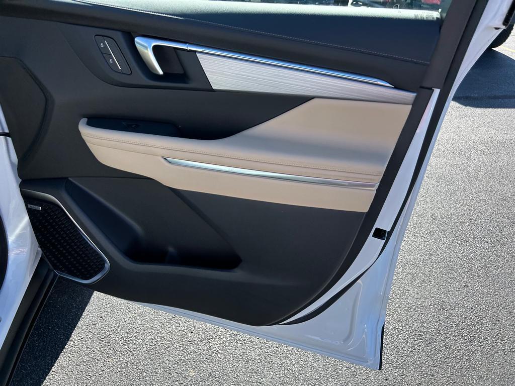 2026 Buick Enclave Preferred photo 15
