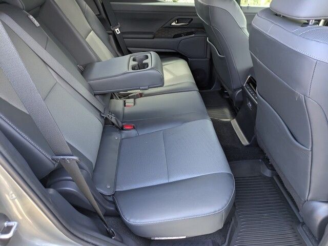 2024 Lexus GX 550 photo 30