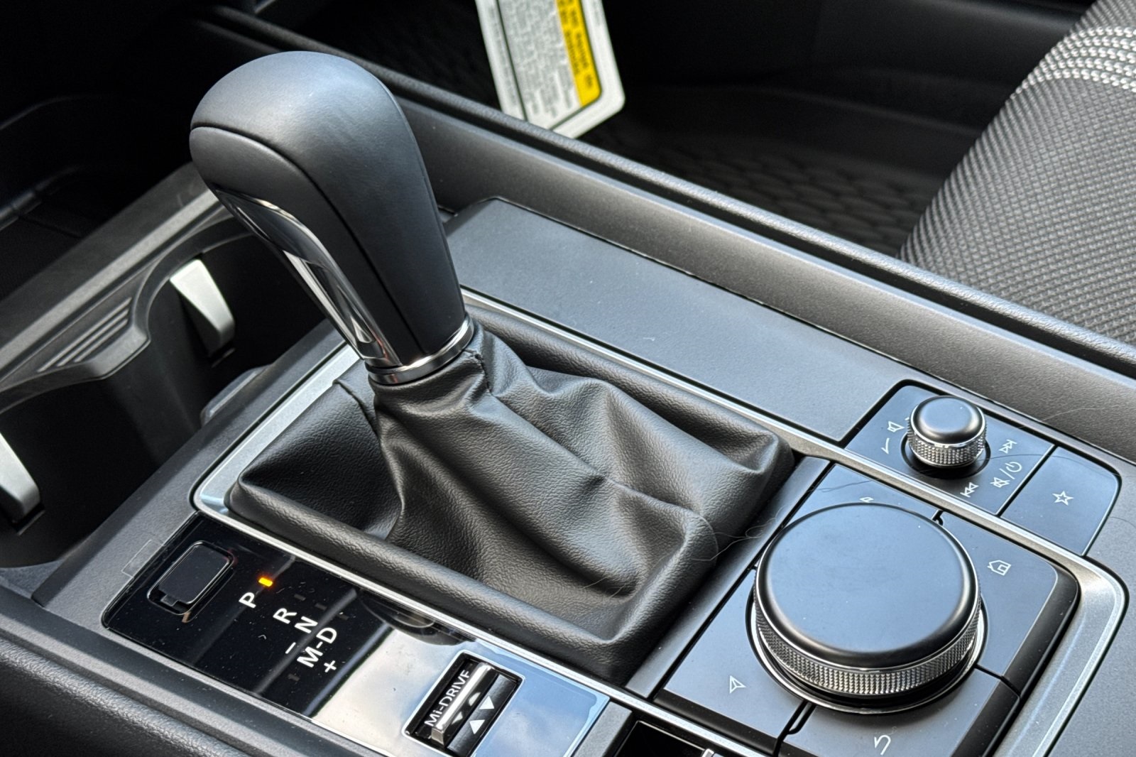 2025 Mazda CX-50 2.5 Select photo 21