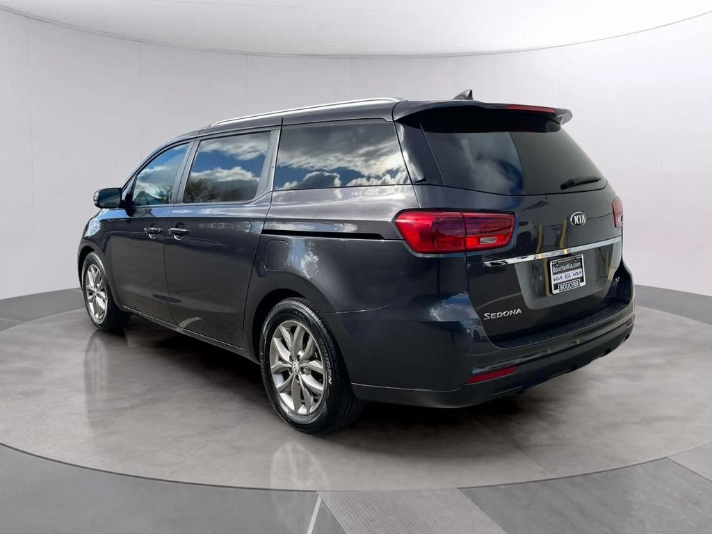 2021 Kia Sedona EX photo 3