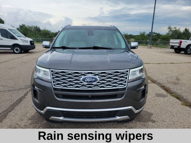 2018 Ford Explorer Platinum photo 17