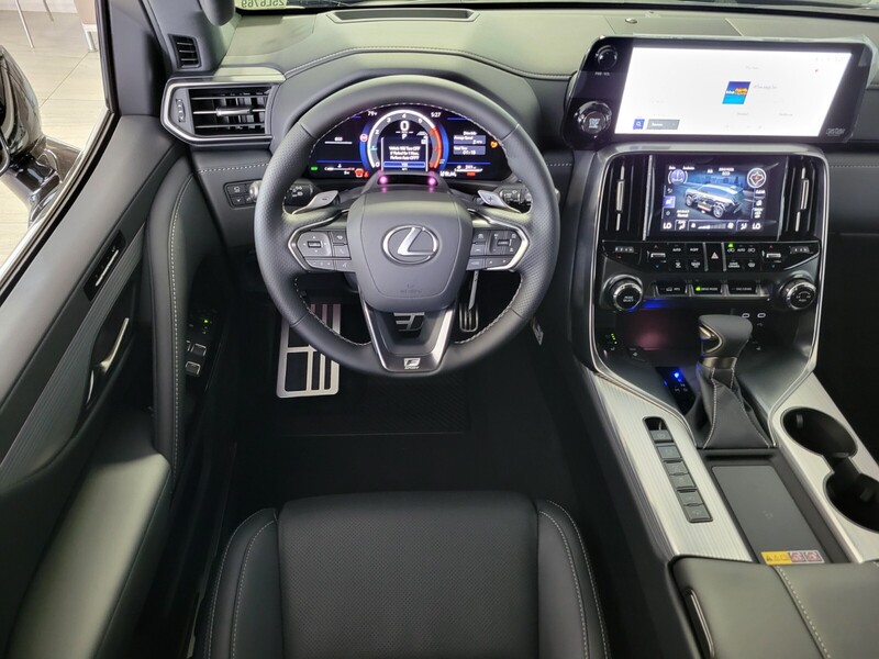 2025 Lexus LX 600 F SPORT Handling photo 5