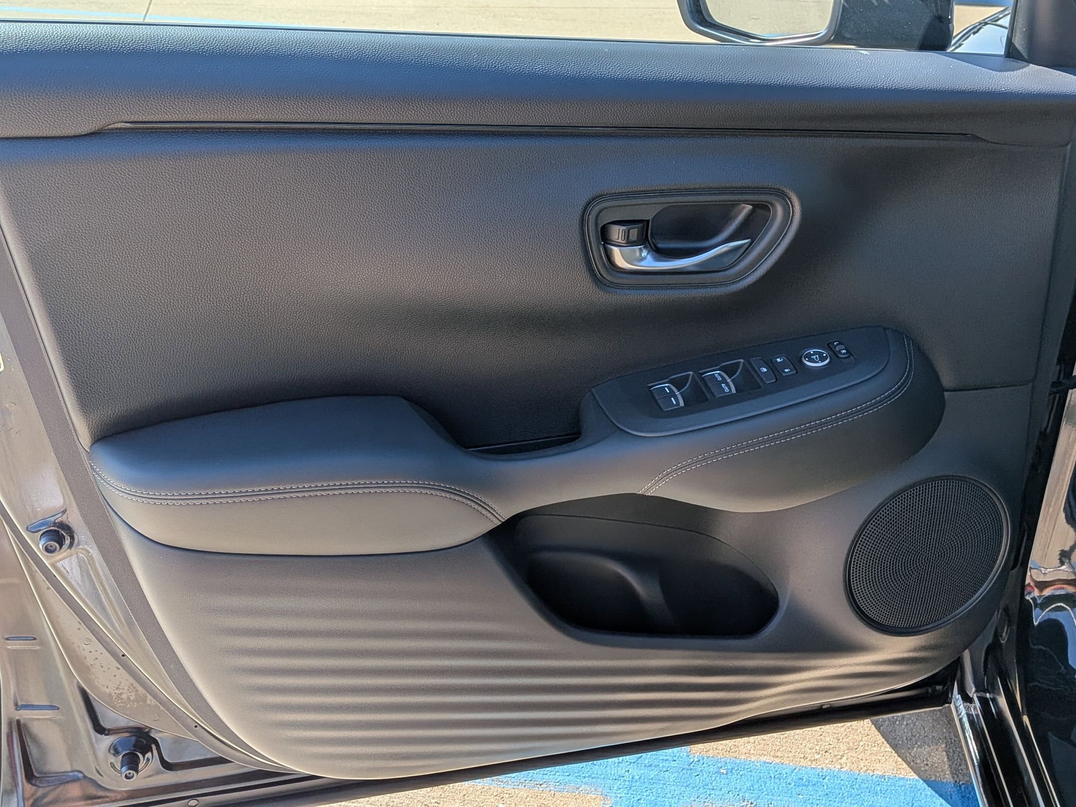 2023 Honda HR-V EX-L photo 13