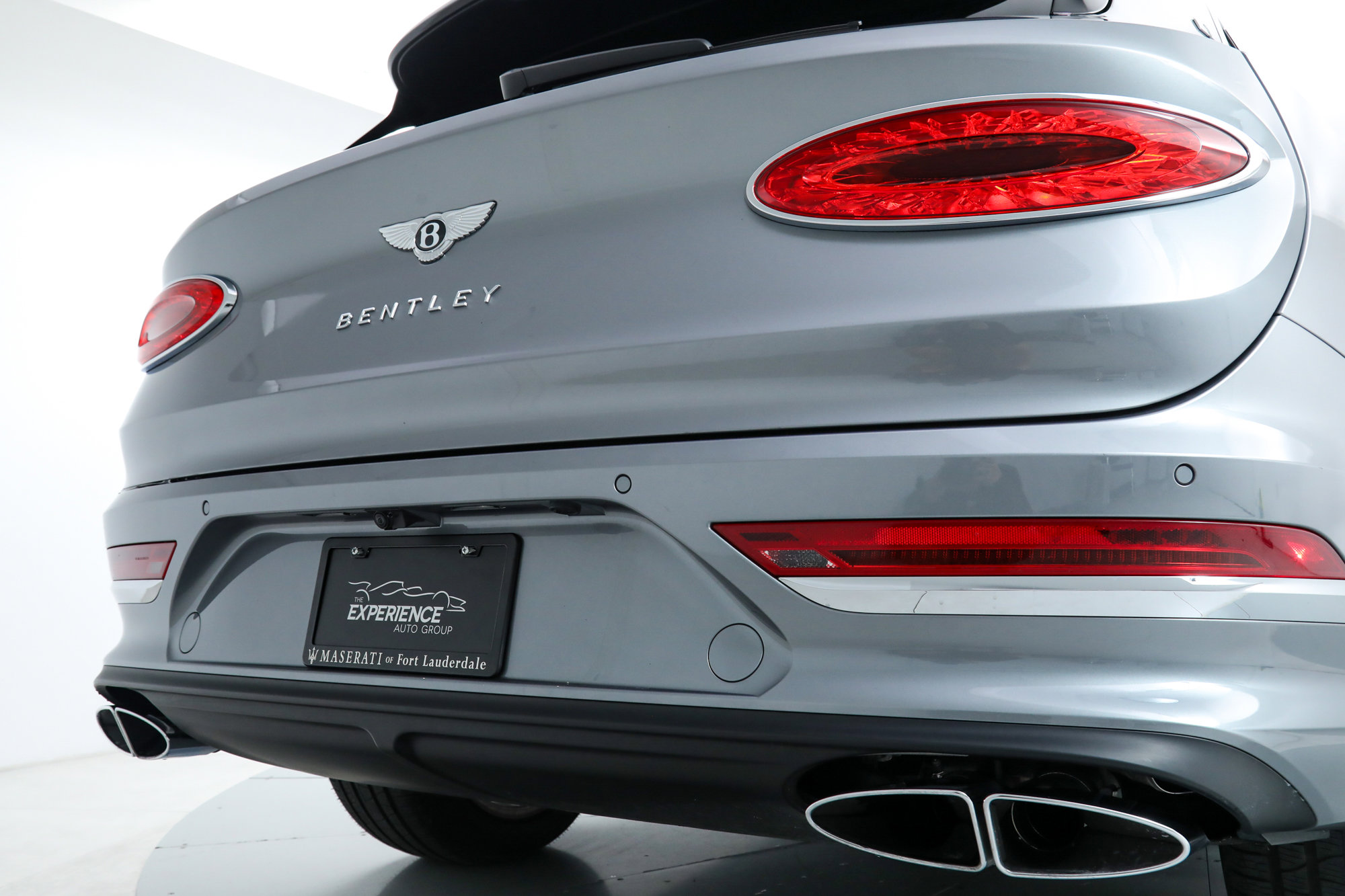 2022 Bentley Bentayga V8 First Edition photo 14