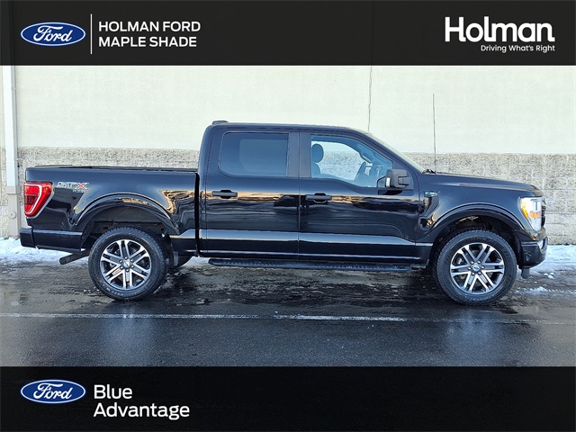 2021 Ford F-150 XL's photo