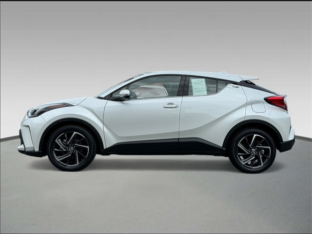 2022 Toyota C-HR Limited photo 3