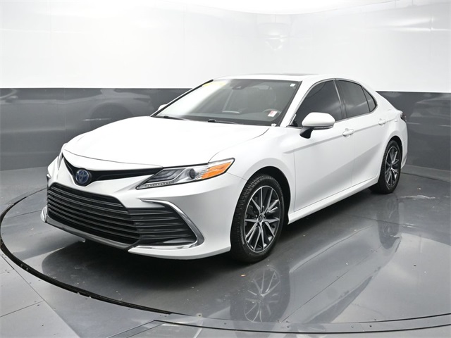 2023 Toyota Camry XLE's photo
