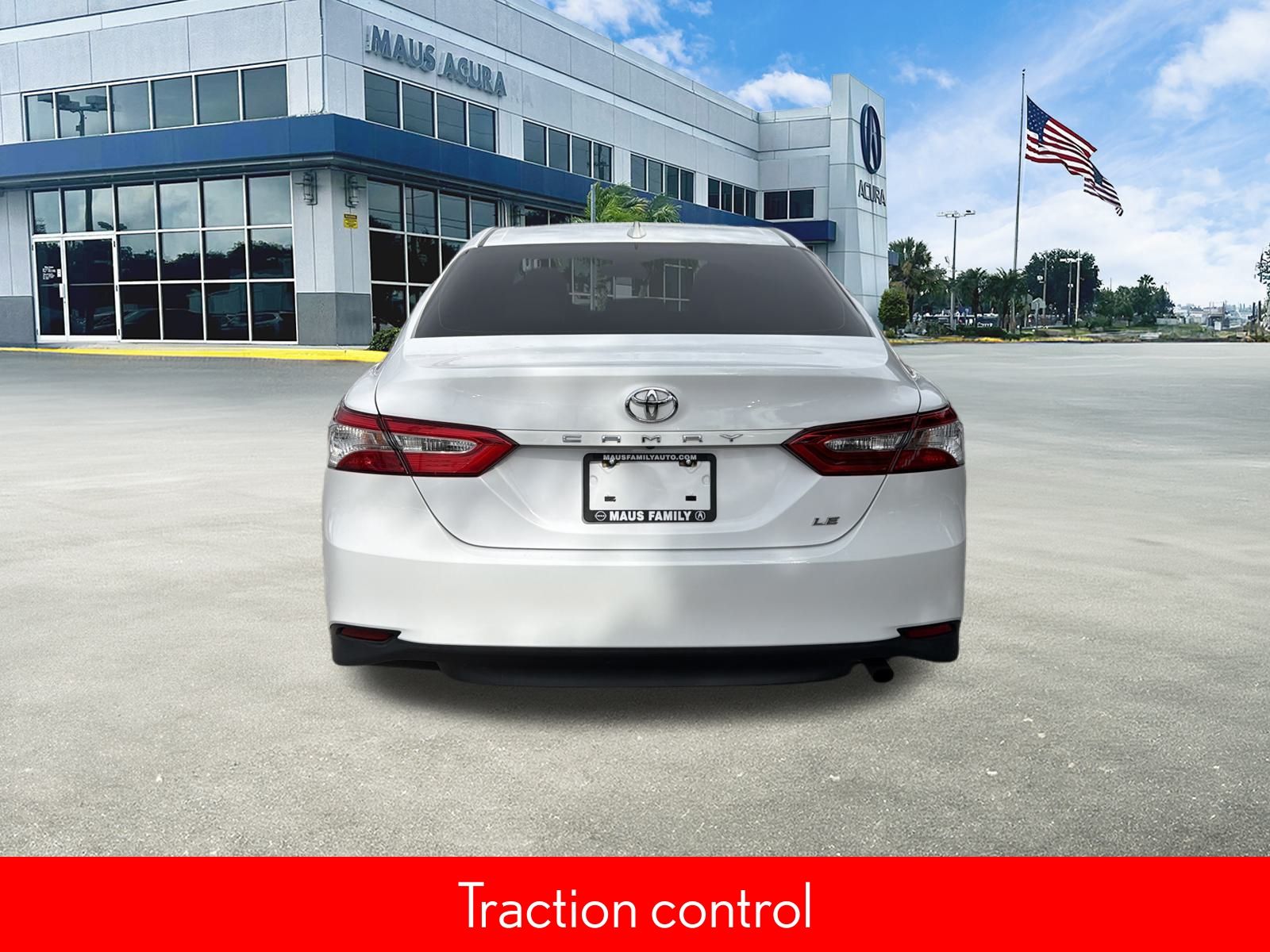 2019 Toyota Camry LE photo 4