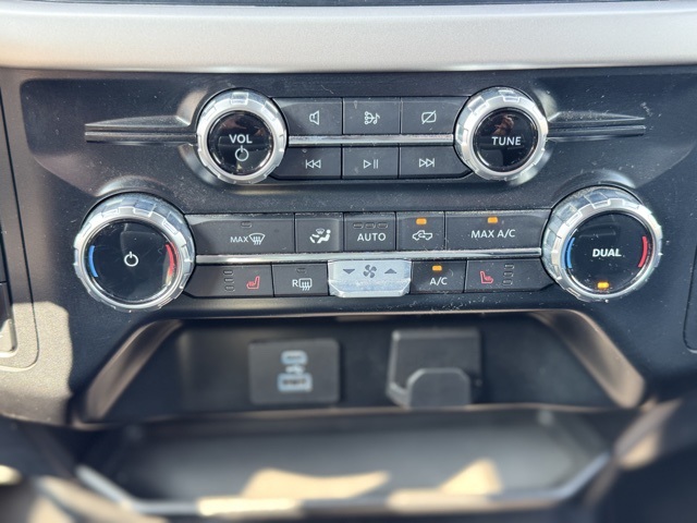 2023 Ford F-150 XLT photo 16