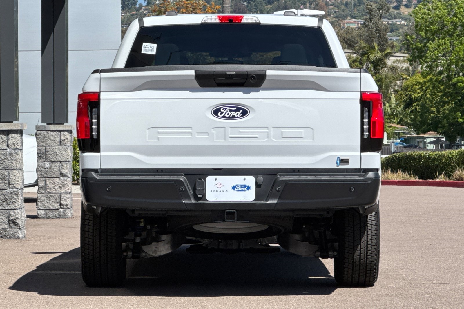2024 Ford F-150 Lightning photo 4