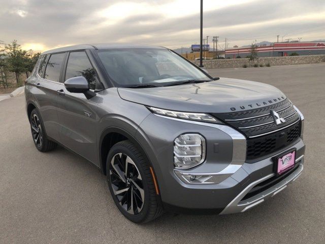 2024 Mitsubishi Outlander PHEV SE photo 3