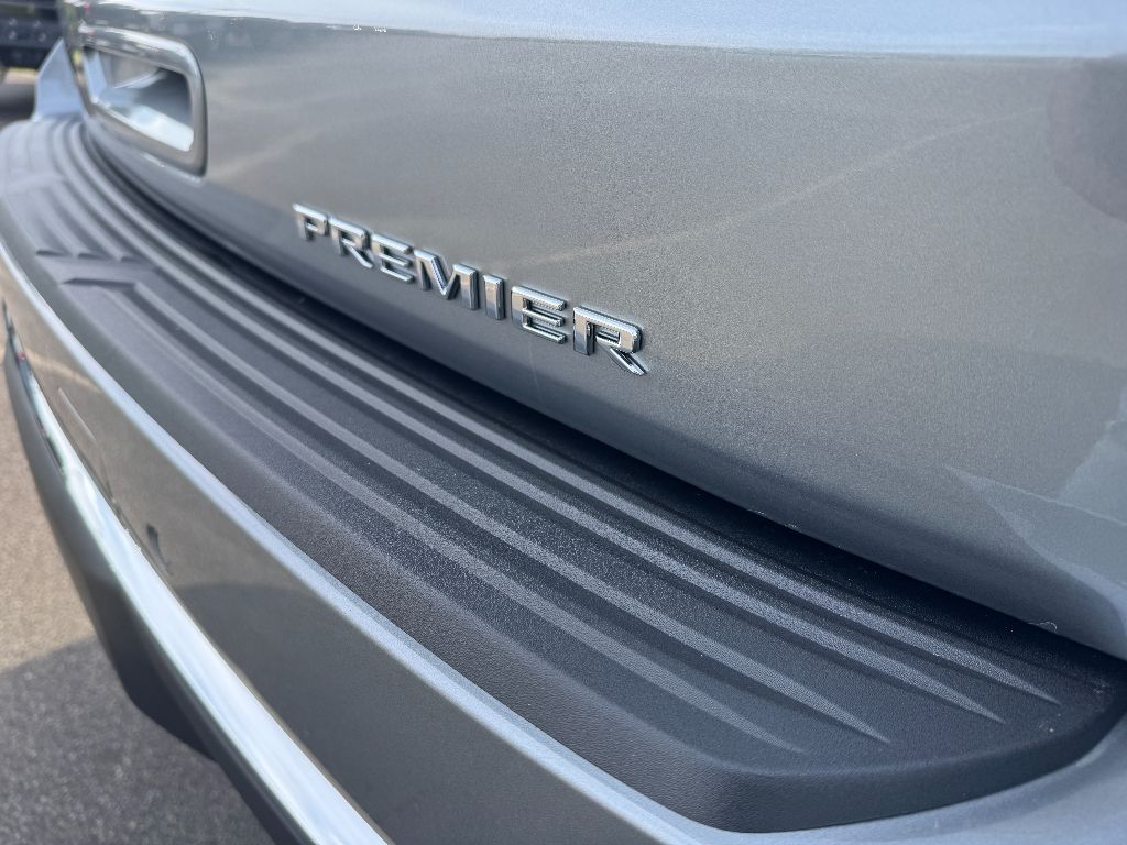 2025 Chevrolet Tahoe Premier photo 6