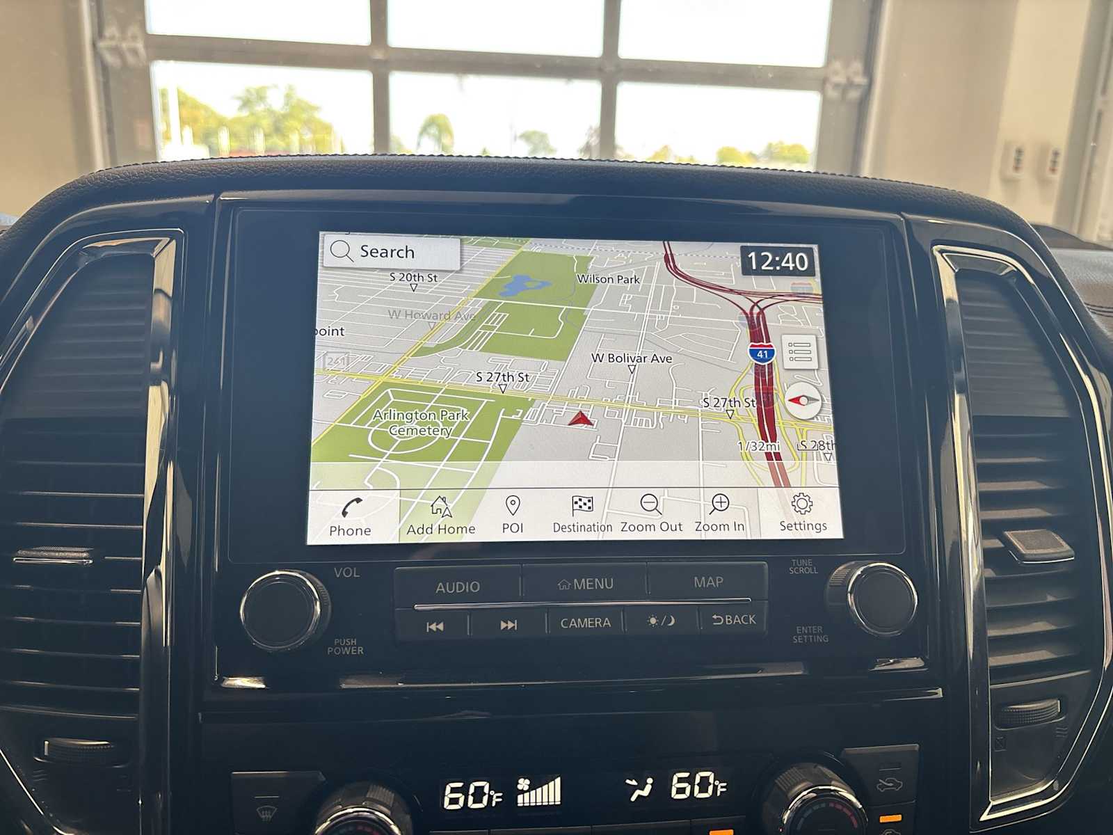 2023 Nissan Titan Platinum Reserve photo 12