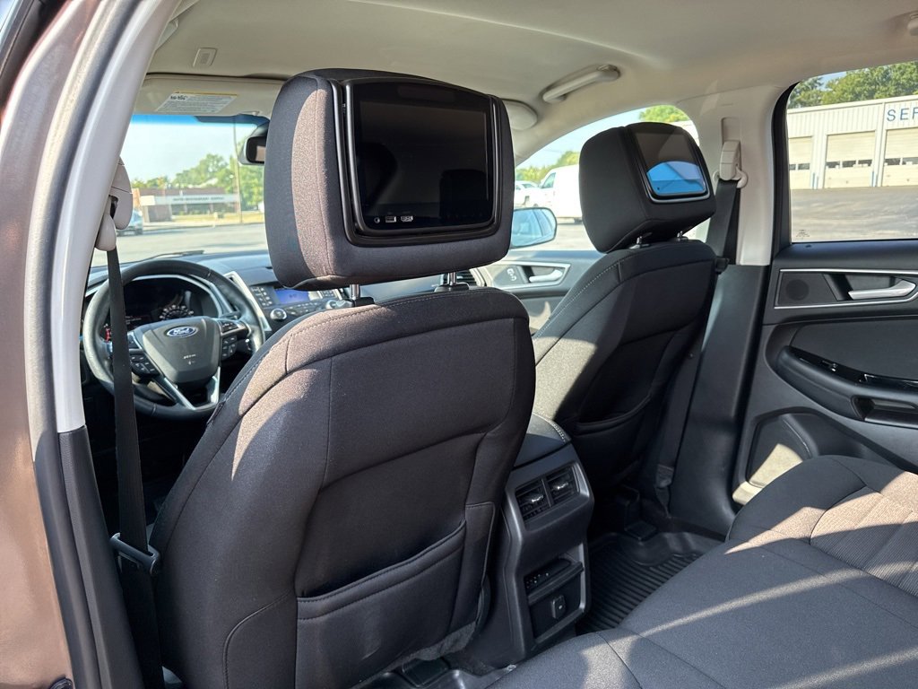 2019 Ford Edge SEL photo 20