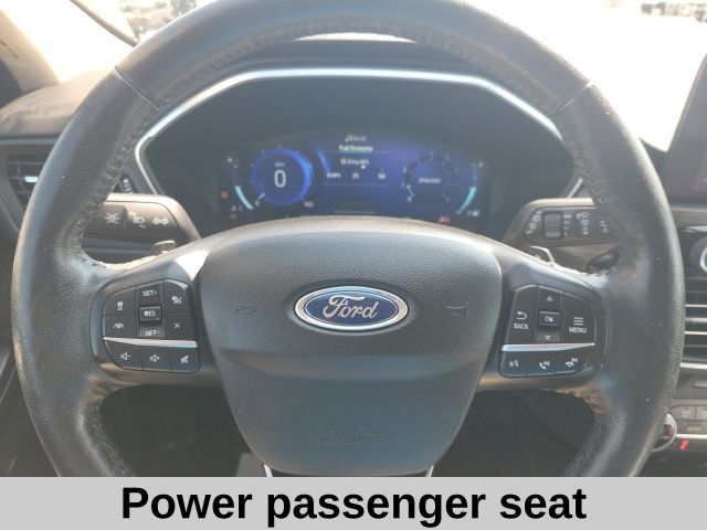 2020 Ford Escape Titanium photo 9